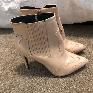 PrettyLittleThing Cowboy Style Boot Heels
